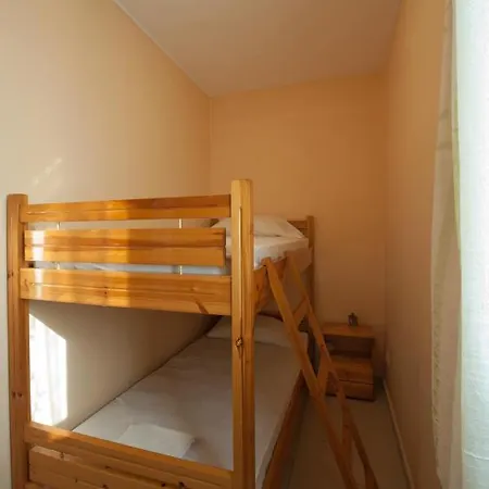 펜션 Aphrodite - Beachfront House - Recently Renovated *