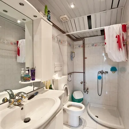 Aphrodite - Beachfront House - Recently Renovated