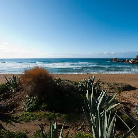 Ferienhaus Aphrodite - Beachfront House - Recently Renovated