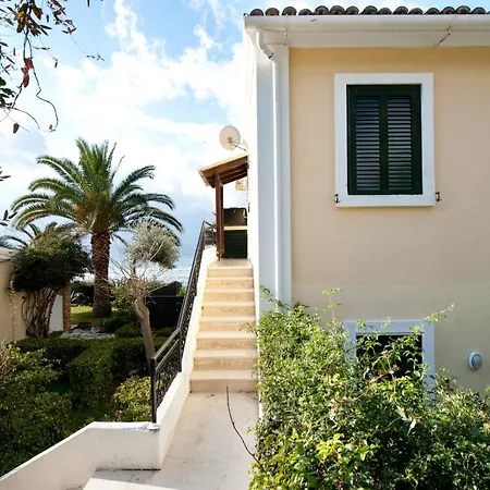 Aphrodite - Beachfront House - Recently Renovated Glyfada (Corfu)